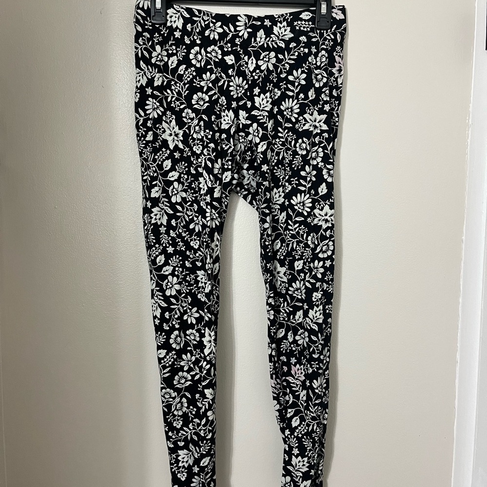 🌻 Old Navy | Floral Pattern Leggings